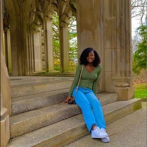 Meet your Posher, Carmen